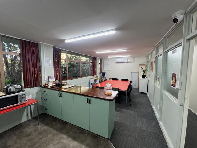 Small-Kitchen-West-Shot